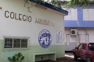 Despues di dos aña, atrobe Colegio Arubano ta keda sin rector