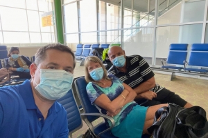 Otro grupo di mericano pega riba nos islanan a bolbe Merca awe
