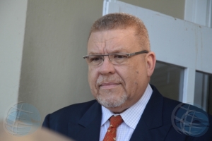 Ex minister Bermudez: Elan den relashonan di Reino Hulandes