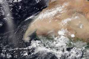 Meteo: Stof di Sahara lo obstaculisa visibilidad e dianan aki