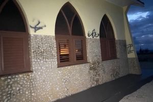 Kapel di Alto Vista atrobe tabata blanco di vandalismo 