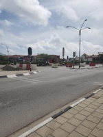 DOW y polis a cera cruzada di Palm Beach pa evita accidente  