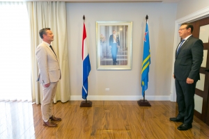 Procurador General nobo a huramenta dilanti Gobernador 