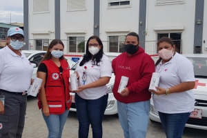 Cruz Cora a reparti 50 mil cuminda cayente den 5 luna di tempo pa COVID19