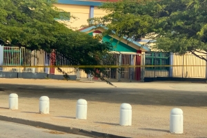 Colegio Conrado Coronel a cera pa un siman debi na COVID19