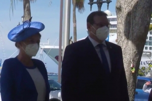 Gobernador: Uni forsa, pone diferencia un banda y pone nos mira riba recuperacion di nos isla