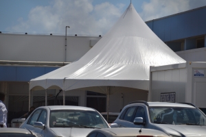 Rijnan largo atrobe na test center pa haci COVID19 test