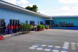 Localnan cu a kima na Scol Basico Cacique Macuarima ta bek den uso