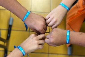  Fundacion Telefon pa Hubentud Aruba y UNICEF Nederland ta celebra dia di Derecho di mucha