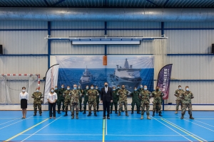 Gobernador a bishita Marinierskazerne na Savaneta 