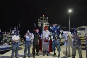 A rescata Sinterklaas riba laman y trece Aruba sano y salvo!