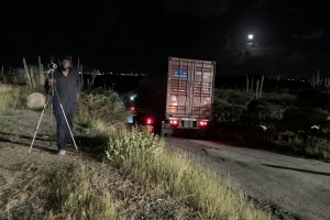 Containernan cu clapchi a keda distribui for di Wela