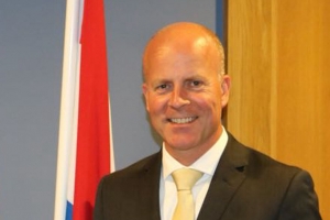Secretario di Estado Knops a inicia serie di reunion na Aruba   