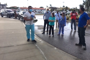 Trahadornan di hospital a pone trabou abou pa protesta