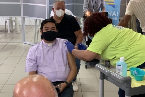 Aruba a cuminsa vacuna su ciudadanonan contra Covid19   