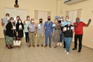 Oduber: Diaranson a cuminsa cu e segunda tanda di vacuna
