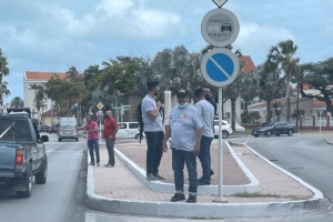 Atencion pa firma pa sostene partido politico na Playa tabata menos