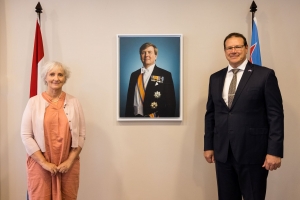 Fiscal Mayor Saskia de Vries a huramenta cerca Gobernador