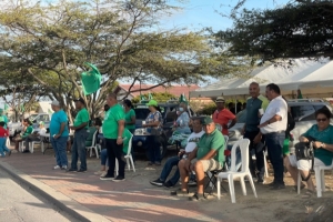 Partidonan politico a campaña activamente den weekend atrobe