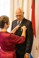 Gobernador Boekhoudt ta entrega condecoracion na Gerrit H. Griffith