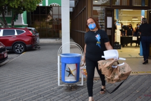 Trahadonan di urna a busca nan material na Censo awe mainta