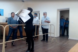 Thode: No tin base pa un reconteo di voto di e eleccion Parlamentario di diabierna