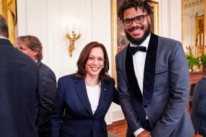 Presidente Mericano Joe Biden a topa Kenley Jansen y Dodgers na Cas Blanco awe 