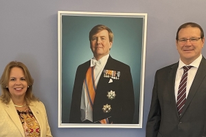 Gobernador ta apunta Evelyn Wever Croes como formador 