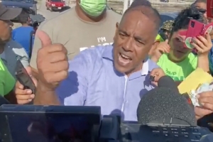 Politico Benny Sevinger a bandona KIA diamars atardi 
