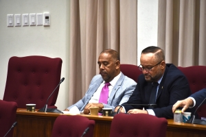 Benny Sevinger a presenta den su prome reunion desde su libertad di KIA y huramentacion