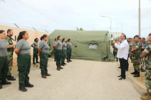 Un grupo di 14 dama a inicia nan di dos chens den bida cu e programa di SVT  