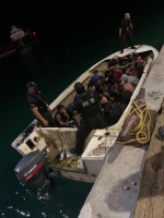 Polis Maritimo a intercepta un boto cu 24 persona