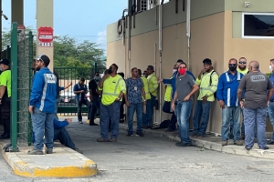 Trahadonan di Elmar a bay den accion di 2 ora awe mainta 