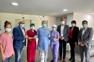 Delegacion di HOH a bishita hospitalnan na Colombia