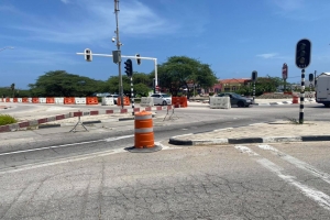 DOW: Otro aña ta pone rotonde na cruzada di Palm Beach, y awor ta pone verkeersplateau