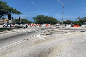 DOW: Otro aña ta pone rotonde na cruzada di Palm Beach, y awor ta pone verkeersplateau