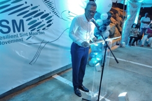 Ciruhano dr Luc Mercelina a lansa partido politico na St Maarten