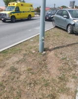 Mester a cera un lane di Watty Vos Blvd despues di accidente di trafico