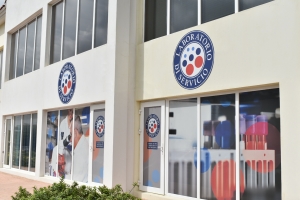 Laboratorio di Servicio ta obliga pa stop di duna servicio na pashentnan di AZV te cu fin di aña 
