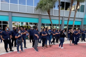 Trahadonan di Setar a bay den accion awe tardi pa recorte salarial 