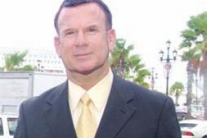 Ex minister di husticia Rudy Croes a bay sosega 