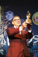 Jossy Brokke Jr. a ricibi e prome ‘Premio Crioyo di Oro’
