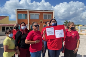 Trahadonan di Casa Cuna  tambe a bay den accion awe mainta 
