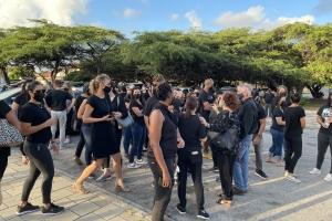 Docentenan di Colegio Arubano a protesta awe mainta