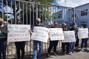 Docentenan di Colegio Arubano a exigi respet di directiva di scol
