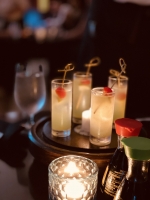 Miembronan di prensa a conecta cu staff di The Ritz Carlton Aruba recientemente 