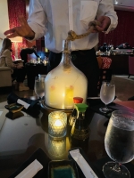 Miembronan di prensa a conecta cu staff di The Ritz Carlton Aruba recientemente 