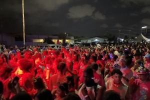 Aruba a tene su Parada Nacional di Luz diasabra anochi 