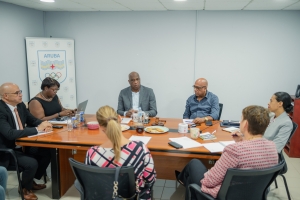 Minister di Corsou na Aruba pa busca reconocemento oficial di IOC 