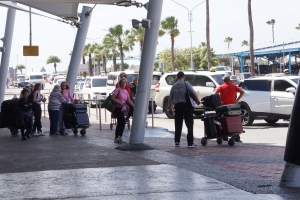 Esaki tabata otro weekend cu casi 10 mil turista yegando Aruba